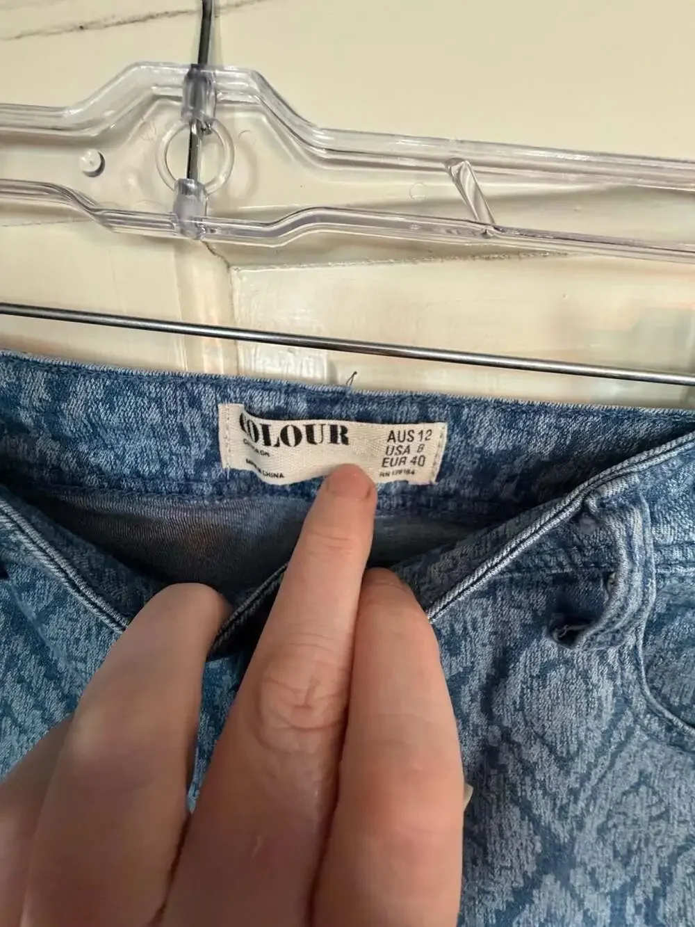 COLOUR by Cotton On Blue Abstract Geometric Print Denim Shorts Size 8 (US)